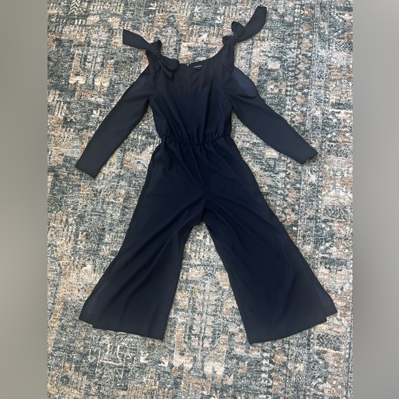 Club Monaco Jumpsuit size 4 - Picture 2 of 5